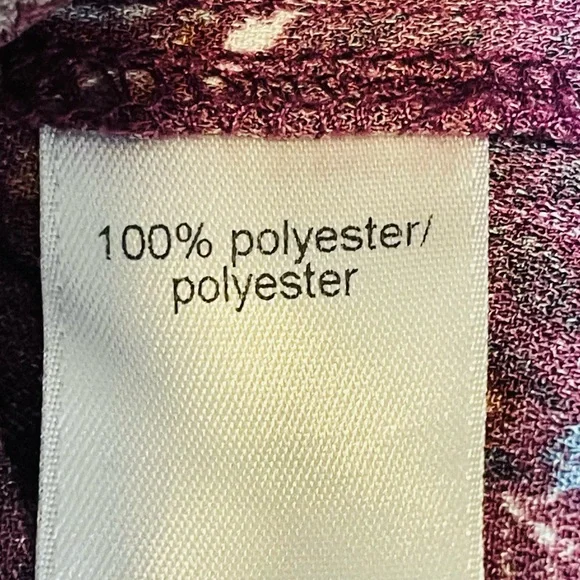 Maurices Burgundy Patterned Sleeveless Blouse - Picture 4 of 5